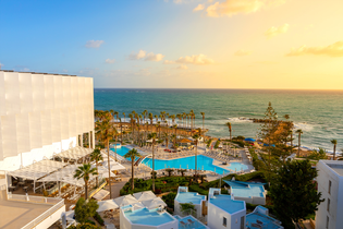 Leonardo Plaza Cypria Maris Beach Hotel & SPA